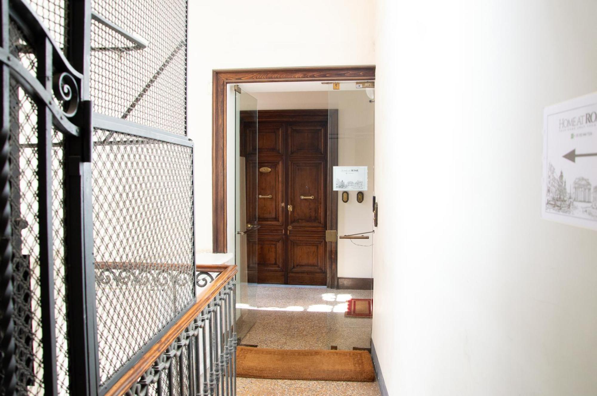 Home At Rome Luxury Navona Suites エクステリア 写真